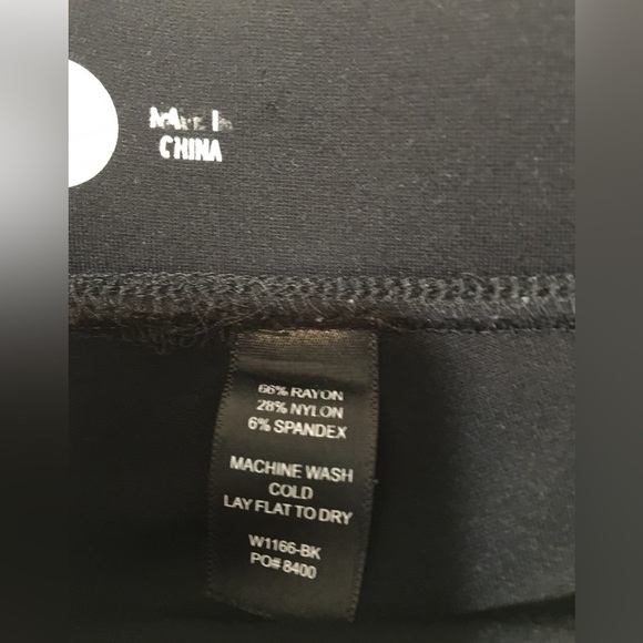 44. Betabrand Skinny Ankle Leggings - Picture 8 of 8